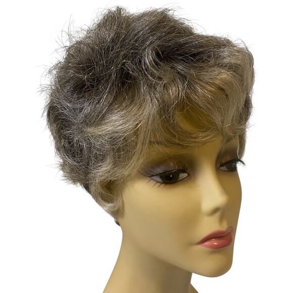 Vivica Fox Human Hair Pixie Wig H205-V Pure Stretch Cap for Mature Women NWT - Picture 10 of 12
